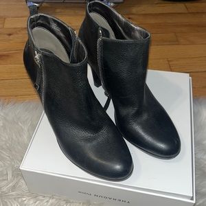 Tahari leather heel bootie